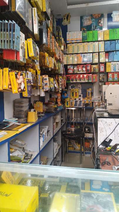 Erias Tech, Electronics in Kimisagara, Mugashyashya, Kigali