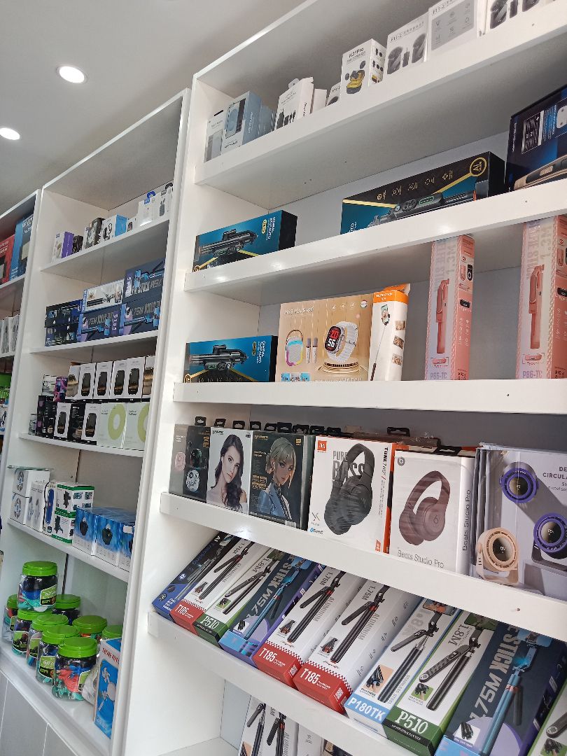 BANANA Digital hub, Electronics in Downtown Chic, Kigali Downtown Kwamakuza, Kigali