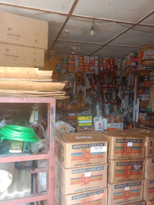Fire wall, Hardware in Nyamirambo, Kurukiko, Kigali