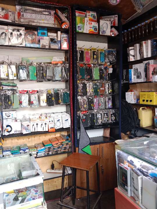 Emmy shop, Electronics in Nyamirambo, Kuri Mirongwine, Kigali